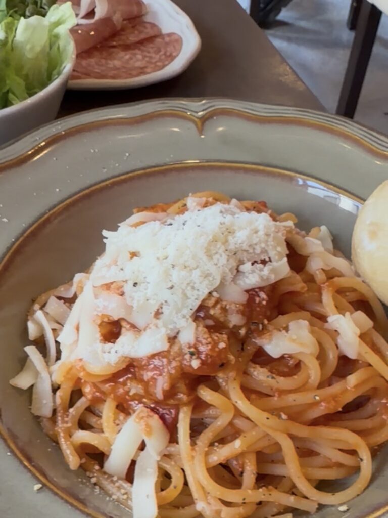 ランチのもちもちパスタ（犬連れOKビストロのランチメニュー）